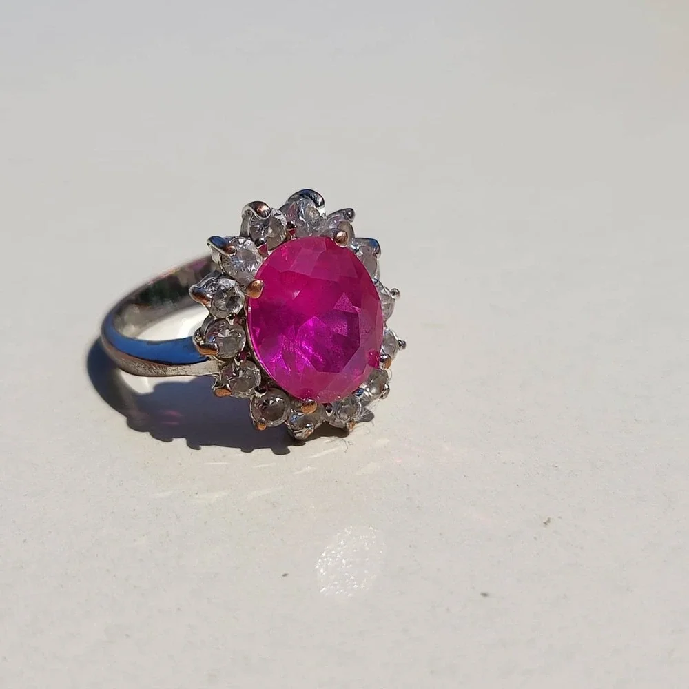 Vintage Pink Synthetic Stone Silver Tone Cocktail Ring Size 7.75 Oval Cluster